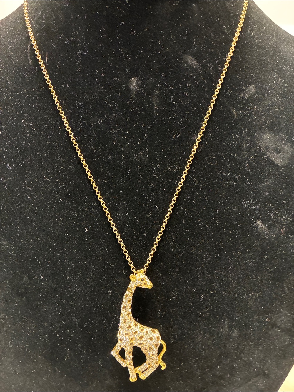Gold Giraffe Pendant Necklace - Elegant Animal Charm